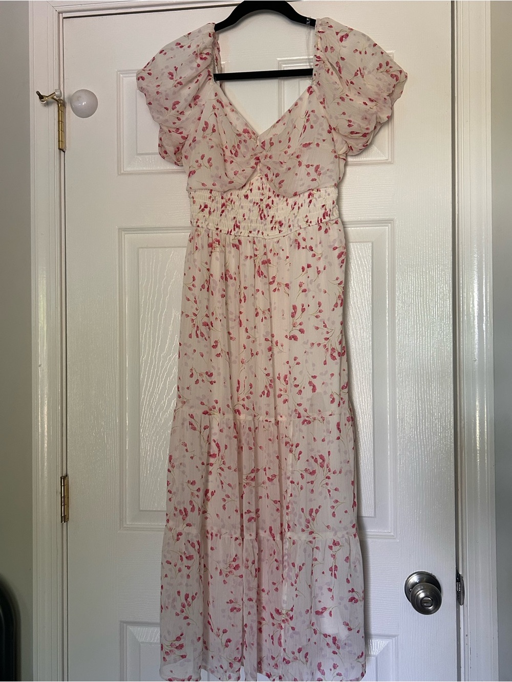 Trixxi Women's Pink and White Floral Midi Dress